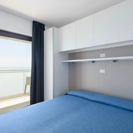 Апартаменты Chic Flat Just Steps From The Линьяно-Саббьядоро