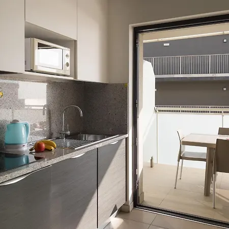 Apartment Chic Flat Just Steps From The *
